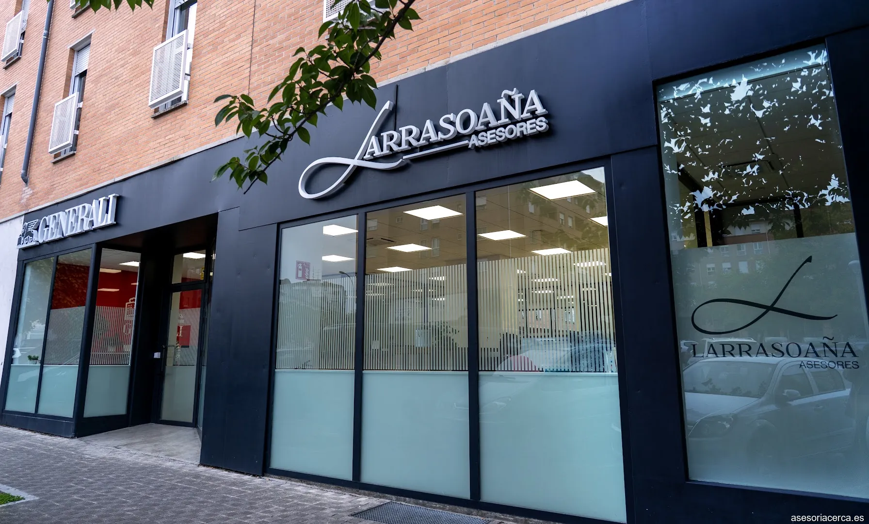 LARRASOANA ASESORES