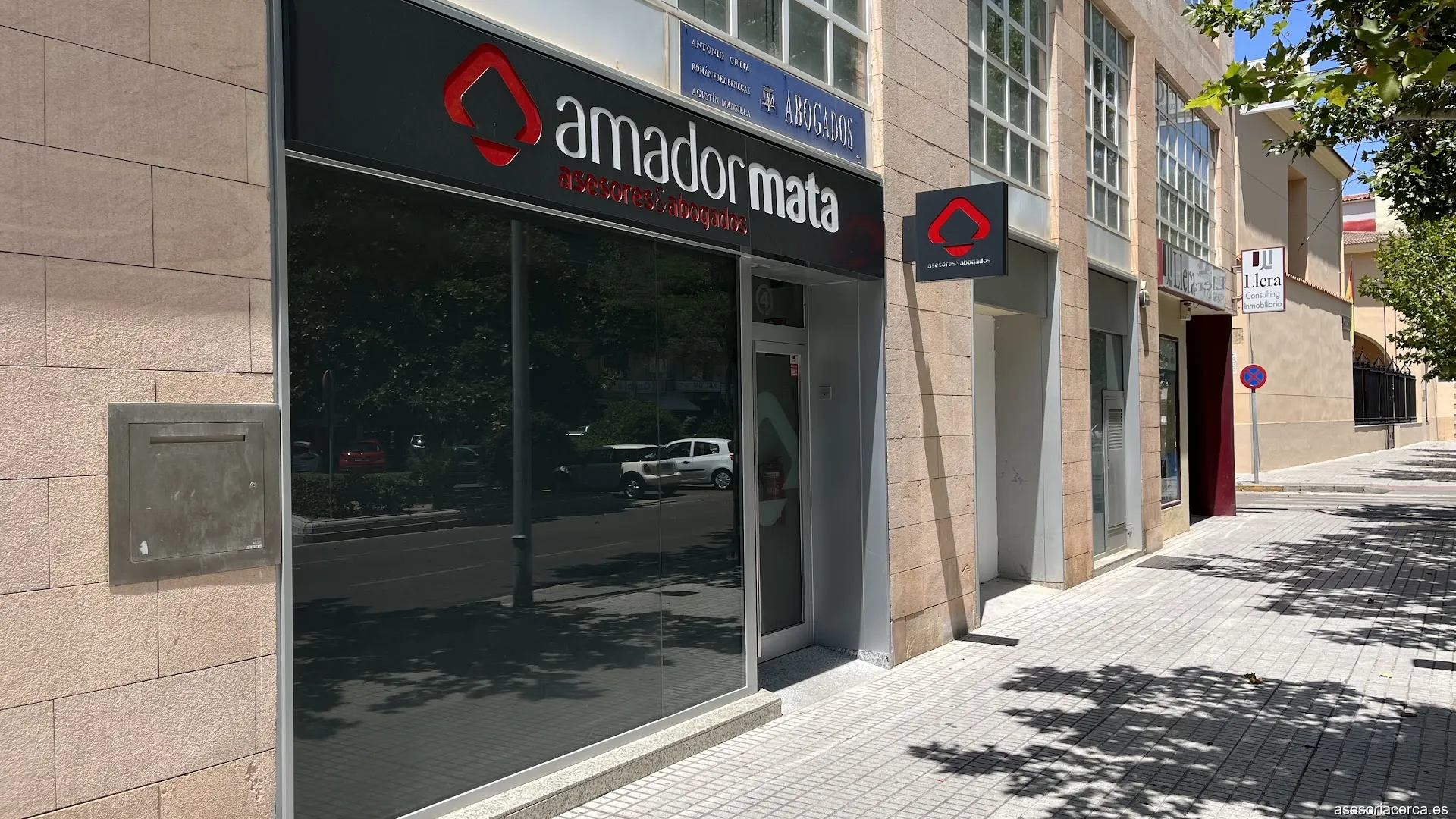 AmadorMata Asesores&Abogados