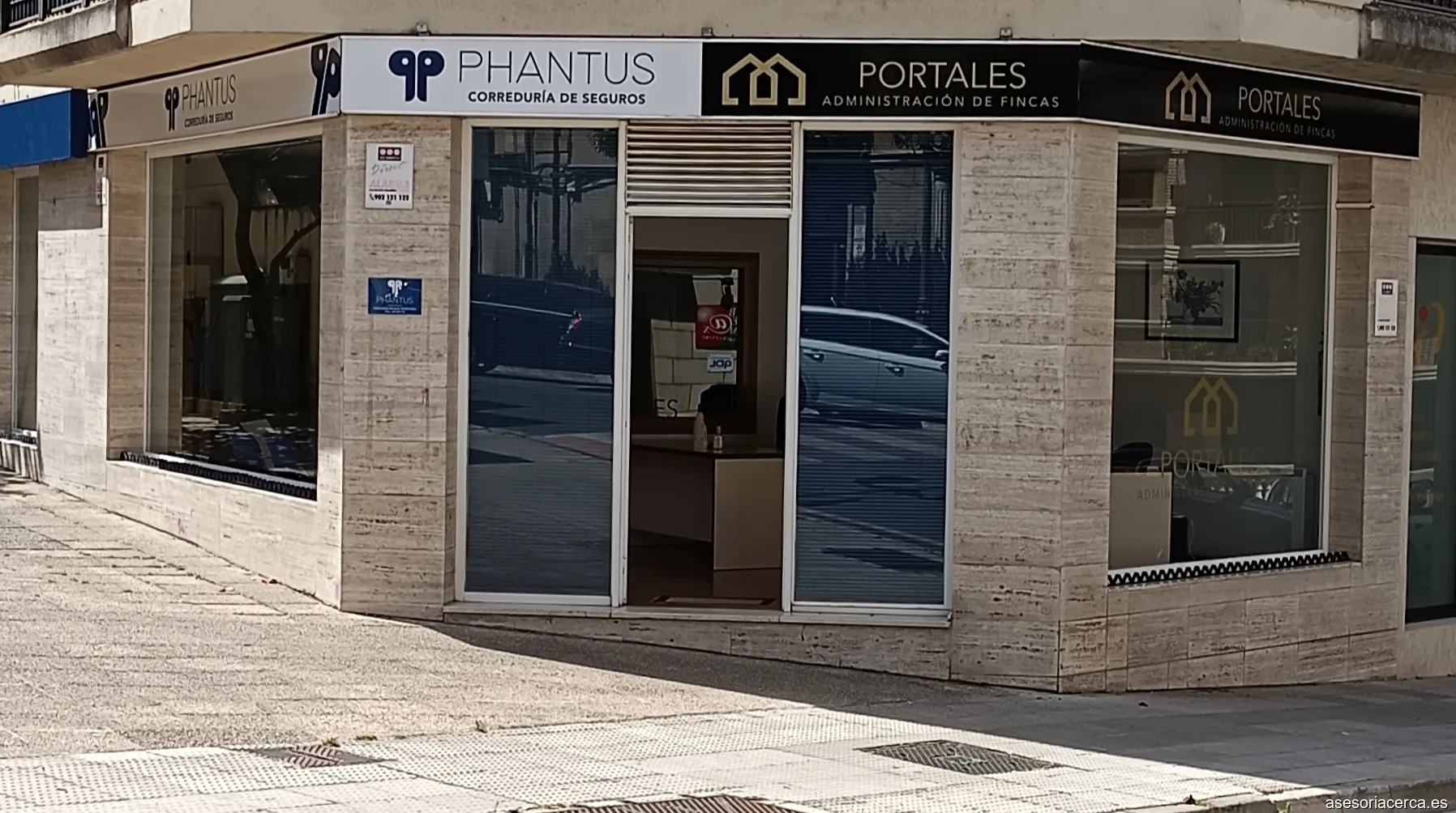 PHANTUS & PORTALES