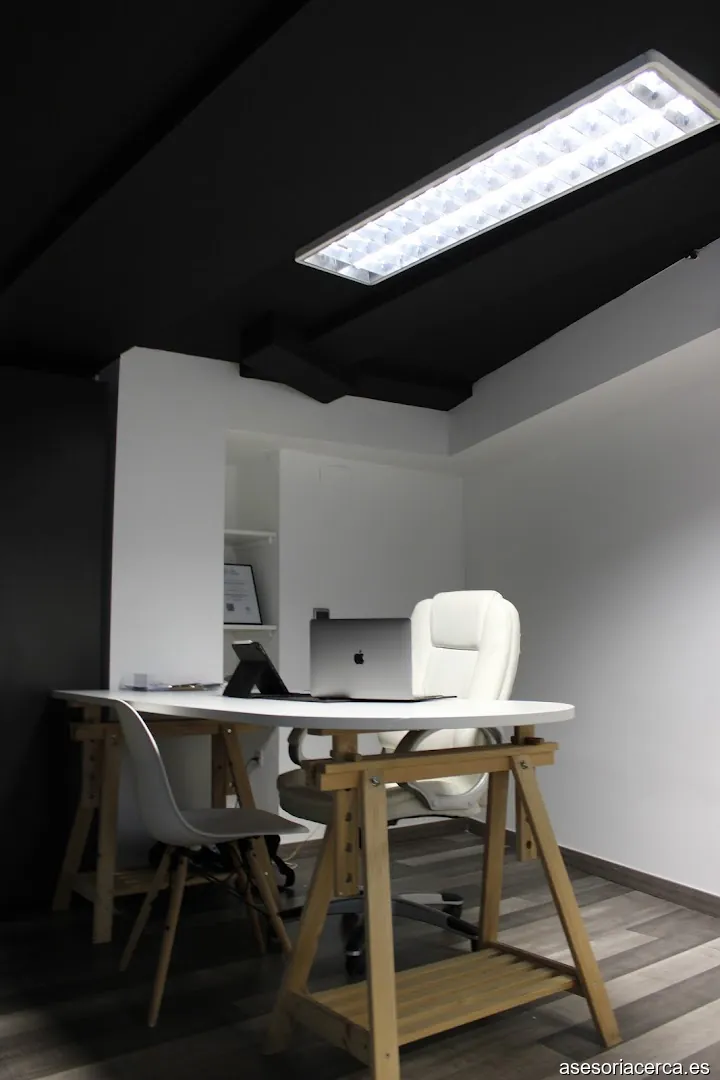 CMB Finance – foto 1