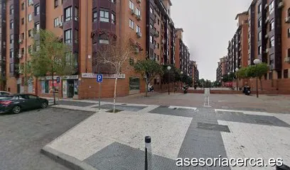Gestoria Administrativa Nadira Kamaridinova - Traspaso de vehiculos y extranjeria – foto 1
