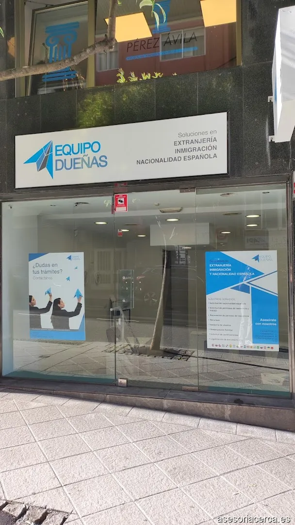 Equipo Duenas l Extranjeria y Nacionalidad espanola