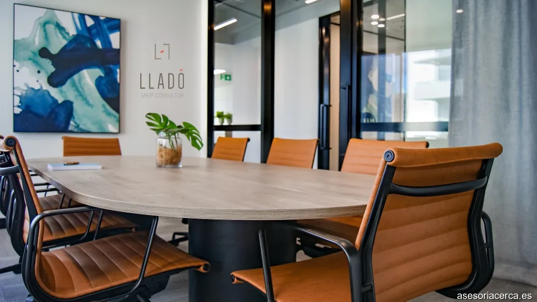 LLADO GRUP CONSULTOR - Gestoria y asesoria